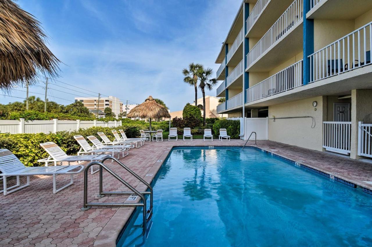 Coastal Condo With Balcony Walk To Madeira Beach! 圣徒皮特海滩 外观 照片